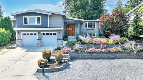 1703 128th Ave SE, Bellevue, WA 98005