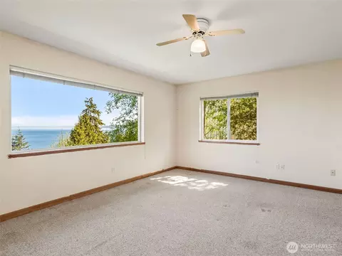 Bedroom - 320 N North St N, Sequim, WA 98382 photo 6 of 7