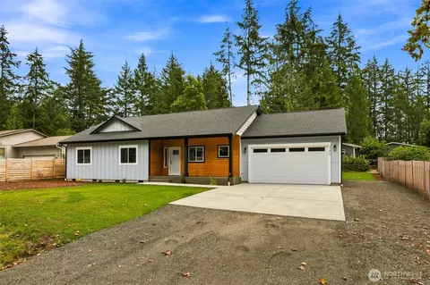 740 E Lakeshore Dr E, Shelton, WA 98584