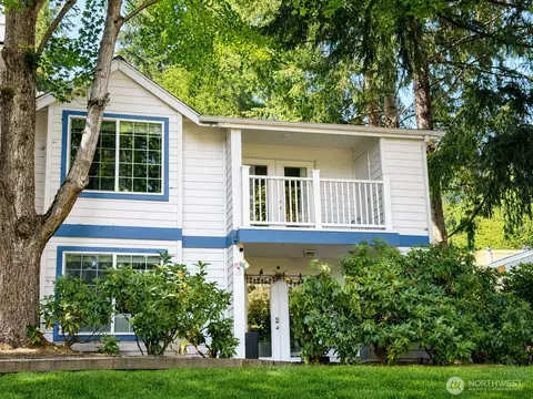 8653 Avondale Rd NE #D208, Redmond, WA 98052