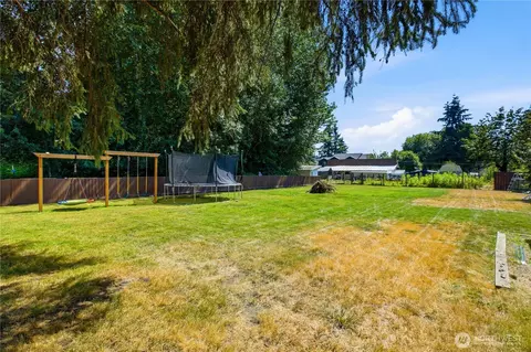 Exterior - 7413 166th Ave E, Sumner, WA 98390 photo 10 of 12