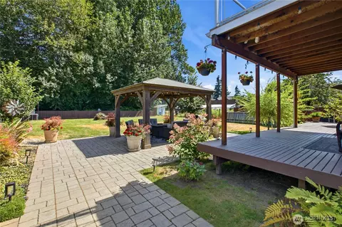 Exterior - 7413 166th Ave E, Sumner, WA 98390 photo 8 of 12