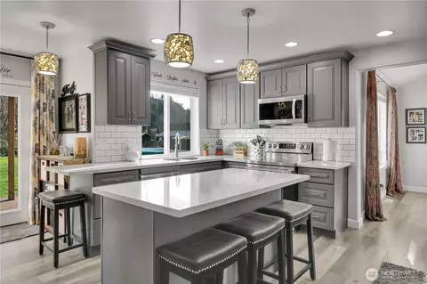 Kitchen - 7413 166th Ave E, Sumner, WA 98390 photo 3 of 3