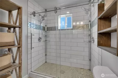 Bath - 7413 166th Ave E, Sumner, WA 98390 photo 3 of 4