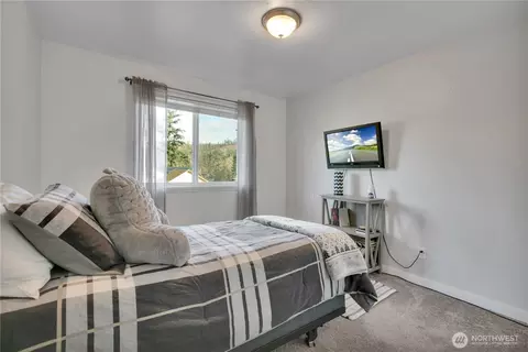 Bedroom - 7413 166th Ave E, Sumner, WA 98390 photo 3 of 3