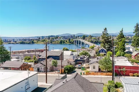 1112 Perry Ave, Bremerton, WA 98310