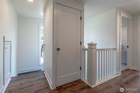 Entry Way - 9424 E St, Tacoma, WA 98445 photo 2 of 2
