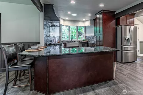 Kitchen - 9424 E St, Tacoma, WA 98445 photo 6 of 6