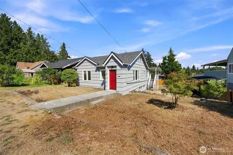 1116 N Lafayette St, Bremerton, WA 98312