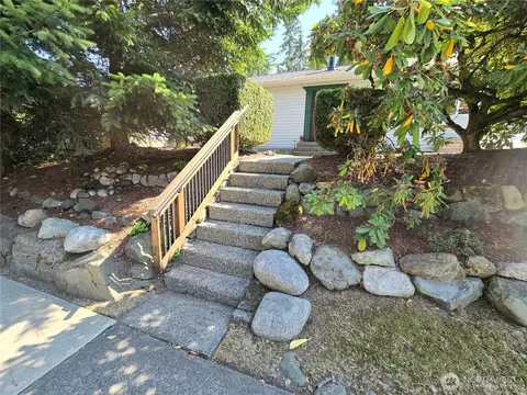 1311 N 155th St, Shoreline, WA 98133
