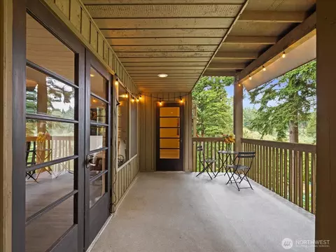 8511 Main St #205, Edmonds, WA 98026