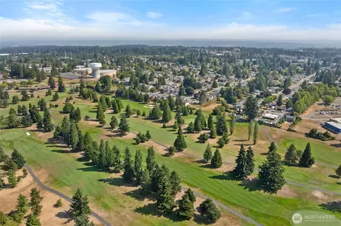 View/Area - 9122 11th Pl W, Everett, WA 98204 photo 1 of 2