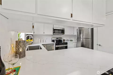 Kitchen - 9122 11th Pl W, Everett, WA 98204 photo 1 of 4