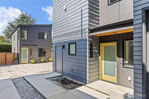 8039 Wallingford Ave N #B, Seattle, WA 98103