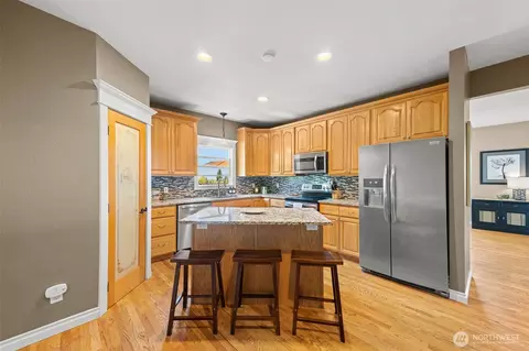 Kitchen - 1106 Sumner Ln, Everett, WA 98203 photo 2 of 3
