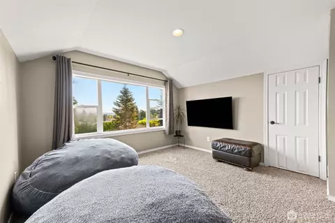 Other - 1106 Sumner Ln, Everett, WA 98203 photo 8 of 13
