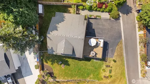 View/Area - 1106 Sumner Ln, Everett, WA 98203 photo 1 of 2