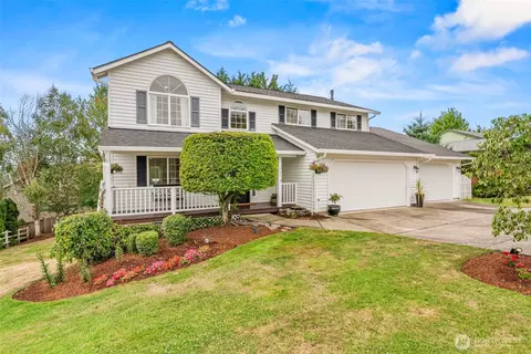 1247 E Pioneer Loop, La Center, WA 98629
