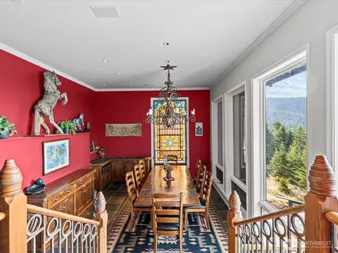 Dining - 65 Aerie Rd, Eastsound, WA 98245 photo 4 of 5