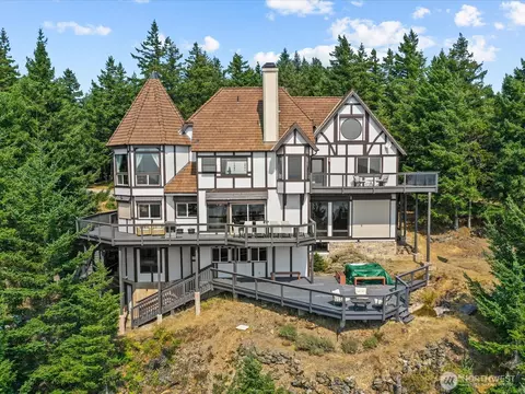 Exterior - 65 Aerie Rd, Eastsound, WA 98245 photo 4 of 5