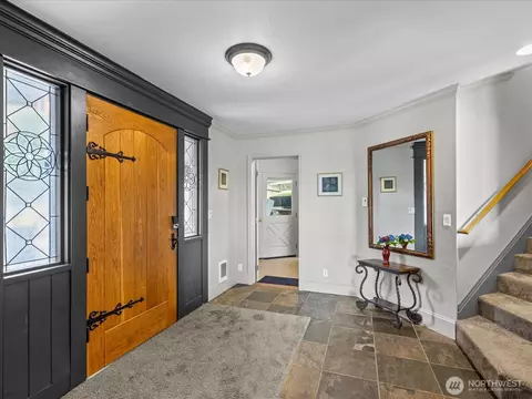 Entry Way - 65 Aerie Rd, Eastsound, WA 98245 photo 2 of 4