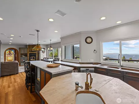 Kitchen - 65 Aerie Rd, Eastsound, WA 98245 photo 5 of 5
