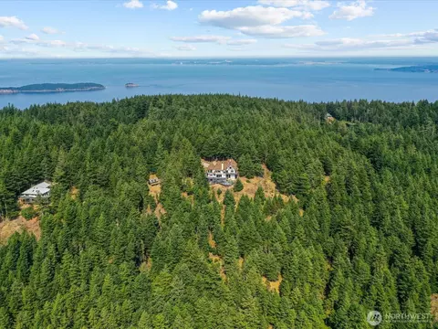 View/Area - 65 Aerie Rd, Eastsound, WA 98245 photo 4 of 6