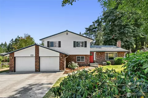 1210 Patriot Way, Oak Harbor, WA 98277