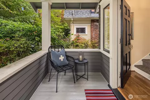 Exterior - 930 20th Ave E, Seattle, WA 98112 photo 8 of 8