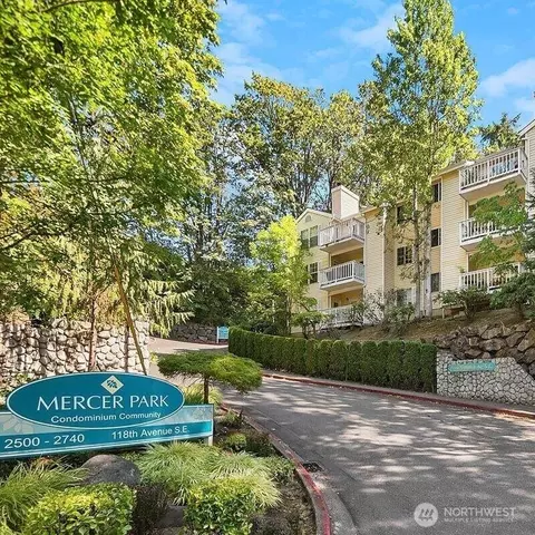 2540 118th Ave SE #202, Bellevue, WA 98005