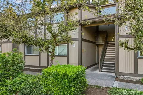 4705 176th St SW #B6, Lynnwood, WA 98037