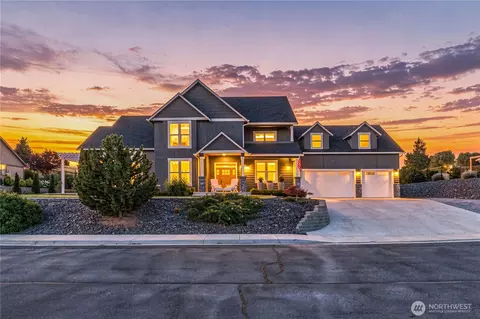2769 SE Falcon View Dr, East Wenatchee, WA 98802