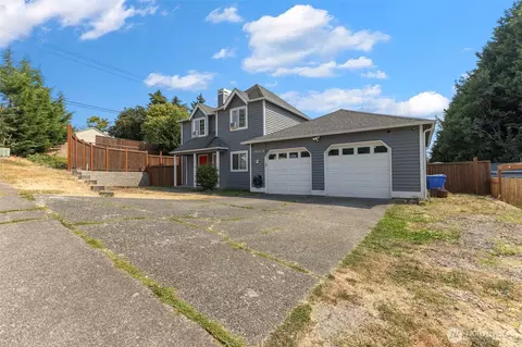 10319 SE 228th St, Kent, WA 98031