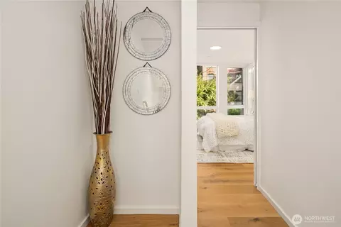 Entry Way - 627 13th Ave E, Seattle, WA 98102 photo 1 of 1