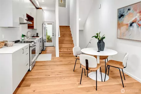 Dining - 629 13th Ave E, Seattle, WA 98102 photo 2 of 3