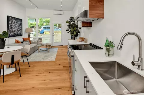 Kitchen - 629 13th Ave E, Seattle, WA 98102 photo 4 of 4
