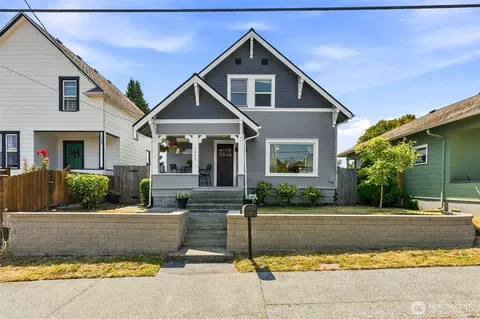 1227 5th St, Bremerton, WA 98337