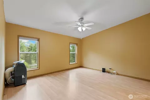 Bedroom - 183 August Rd, Onalaska, WA 98570 photo 1 of 3
