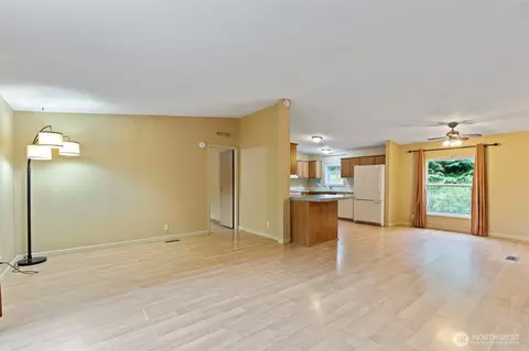 Living - 183 August Rd, Onalaska, WA 98570 photo 2 of 4