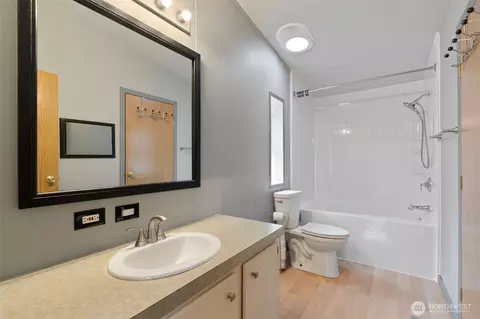 Bath - 183 August Rd, Onalaska, WA 98570 photo 1 of 2
