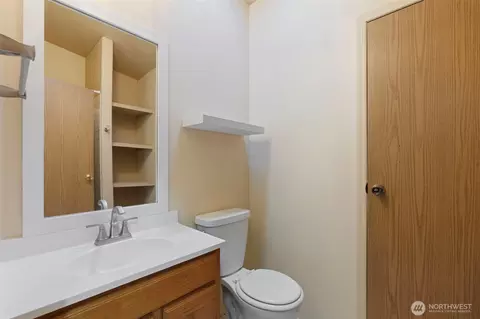 Bath - 183 August Rd, Onalaska, WA 98570 photo 2 of 2