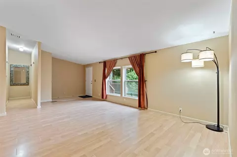 Living - 183 August Rd, Onalaska, WA 98570 photo 3 of 4