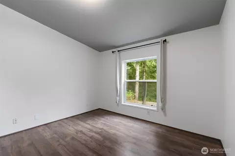 Bedroom - 183 August Rd, Onalaska, WA 98570 photo 3 of 3