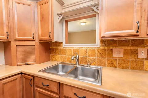 Kitchen - 303 Buck Loop Rd, Sequim, WA 98382 photo 3 of 4
