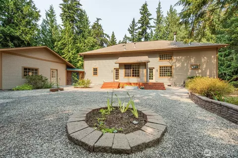 Exterior - 303 Buck Loop Rd, Sequim, WA 98382 photo 3 of 4