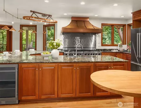 Kitchen - 23508 53rd Ave SE, Bothell, WA 98021 photo 3 of 7