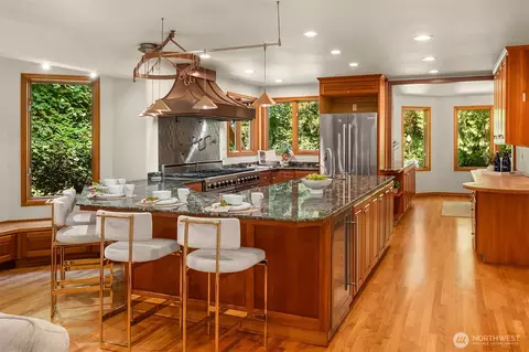 Kitchen - 23508 53rd Ave SE, Bothell, WA 98021 photo 6 of 7