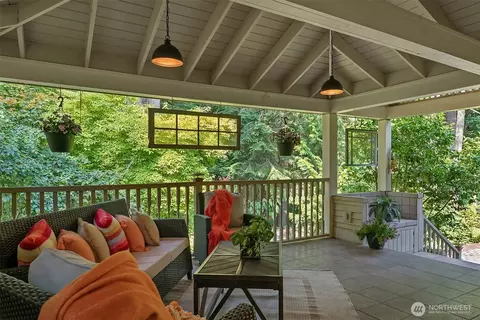 Exterior - 23508 53rd Ave SE, Bothell, WA 98021 photo 7 of 10