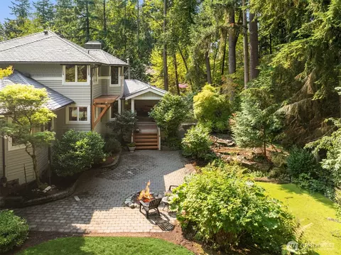 Exterior - 23508 53rd Ave SE, Bothell, WA 98021 photo 4 of 10