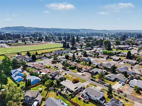 View/Area - 6421 152nd Ave E, Sumner, WA 98390 photo 1 of 2